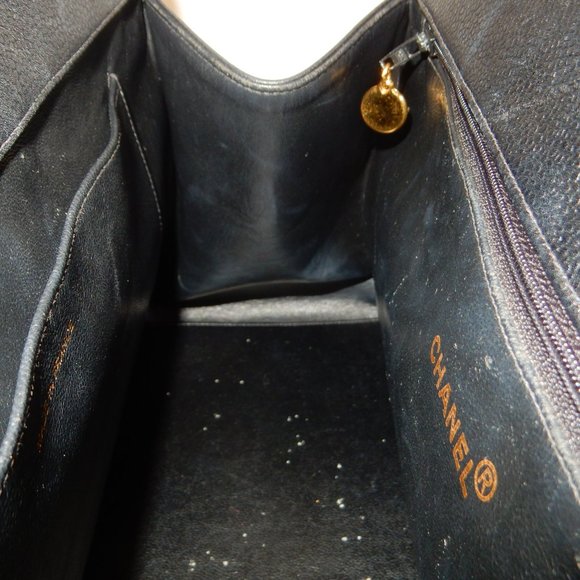 PRISTINE! CHANEL BLACK CAVIAR SKIN TOTE BAG!! WOW! - Picture 10 of 13